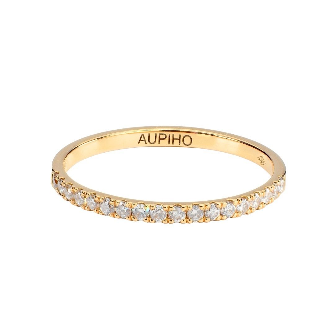 Evidence full circle diamond ring