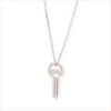 collier clé évidée collection sésame or blanc 18 carats recyclé chaine fine aupiho joaillerie