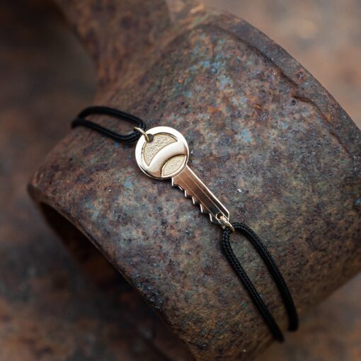 bracelet cordon clé or jaune or recyclé 18 carats sésame aupiho joaillerie
