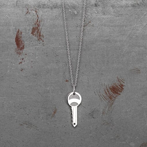 collier clé or blanc or recyclé 18 carats aupiho joaillerie