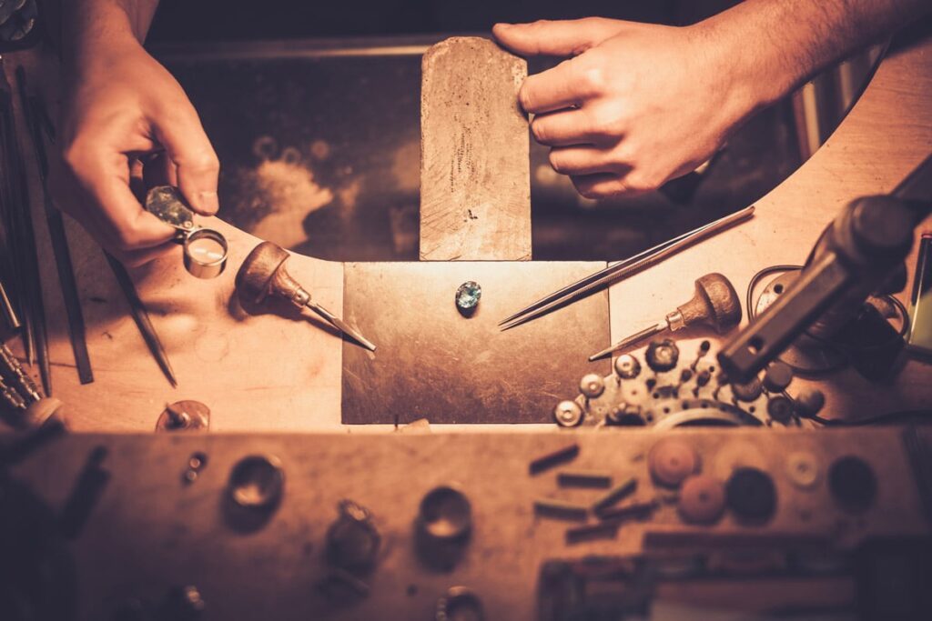 bijoux or recyclé 18 carats fabrication française artisanale aupiho joaillerie