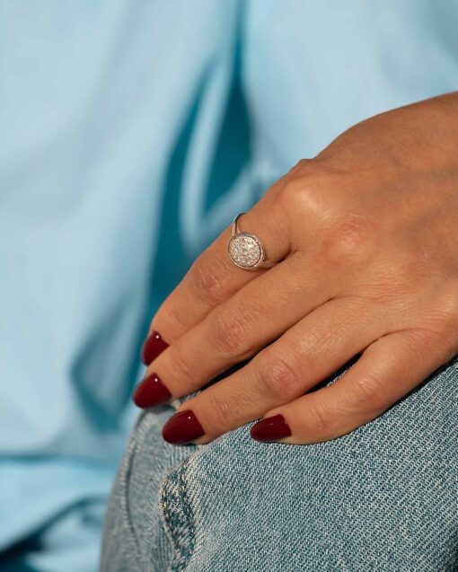 bague fiancaille or blanc pavée de diamants blancs or recyclé