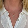 collier croix or jaune et diamants blancs or recyclé 18 carats aupiho joaillerie