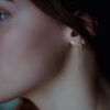 boucle d'oreille clé chaine or jaune or recyclé 18 carats sésame aupiho joaillerie sésame