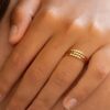 bague fine or jaune et diamants blancs or recyclé 18 carats inès aupiho joaillerie