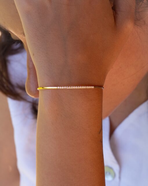 bracelet jonc or jaune et diamants blancs or recyclé 18 carats glam aupiho joaillerie