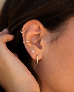 piercings-en-or-une-tendance-intemporelle