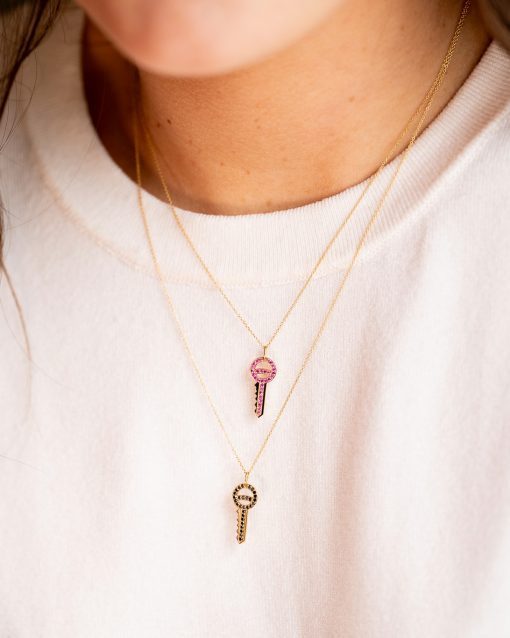 collier clé saphirs roses or jaune sésame aupiho joaillerie